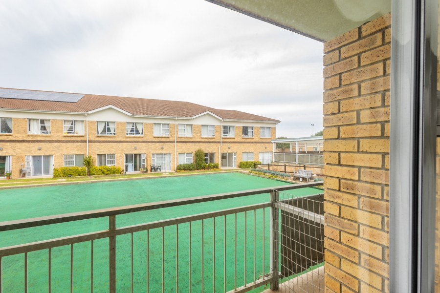 2 Bedroom Property for Sale in Welgelegen Western Cape